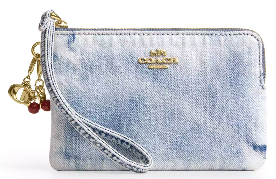 💙Coach Corner Zip Wristlet – CEF82 Light Indigo Blue Loved Denim W/ Charms -NWT