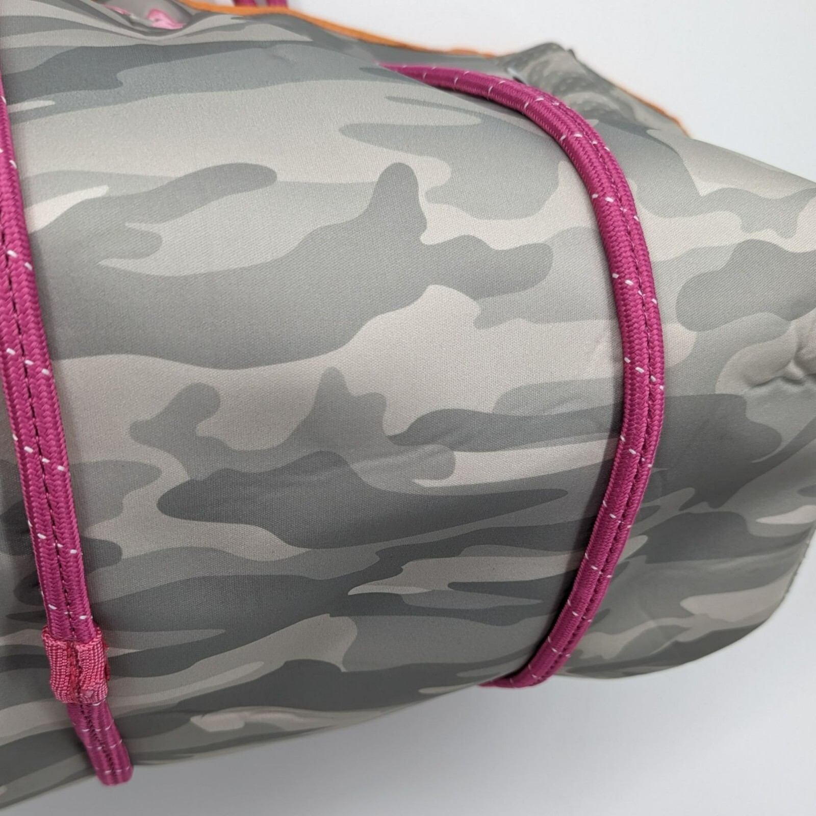 MarleyLilly Tote Bag Orange Pink Camo Monogrammed CRC Neoprene Lightweight New