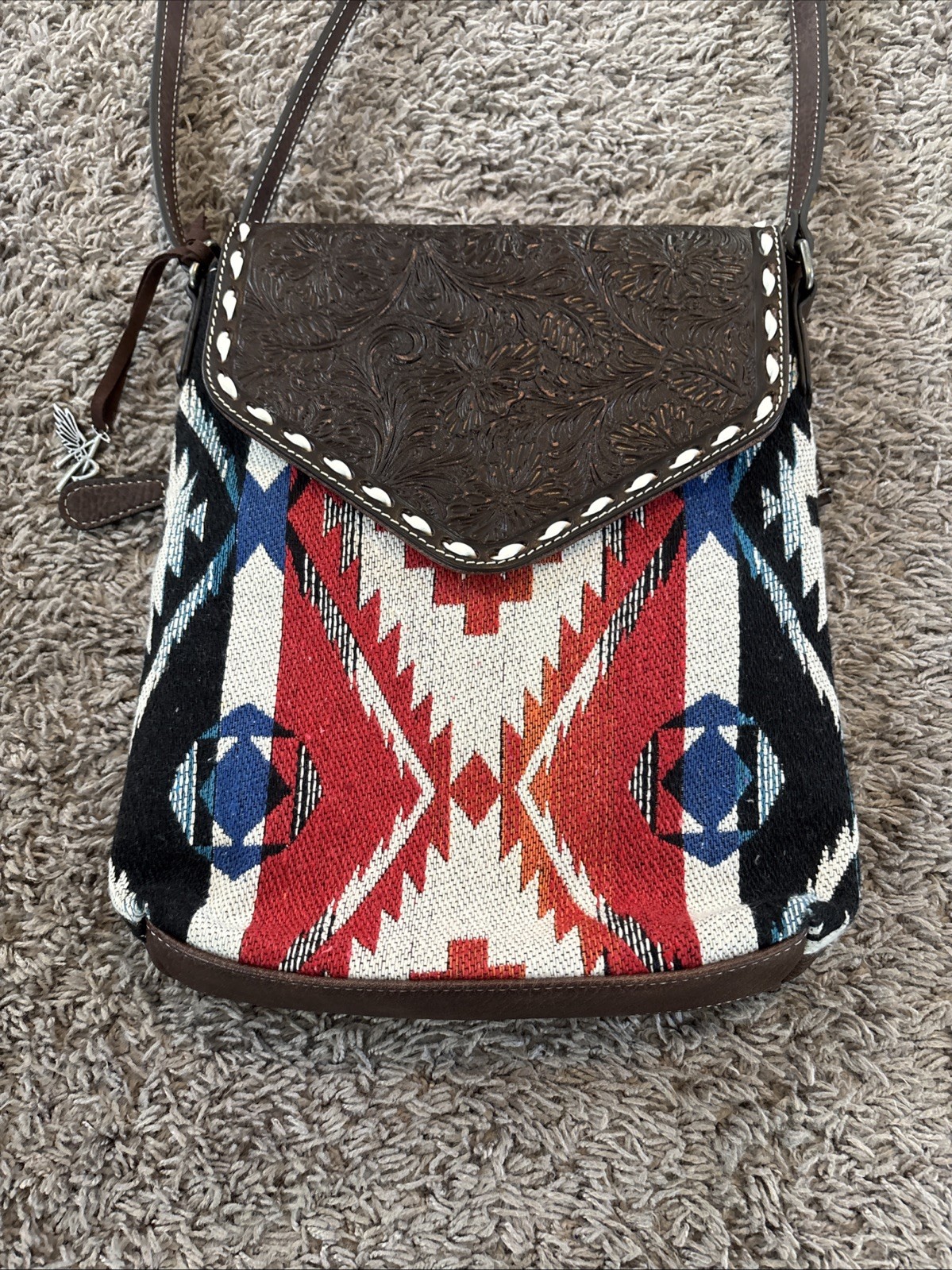 ANGEL RANCH CONCEAL CARRY CROSSBODY BAG FRINGE AZTEC MULTICOLORED