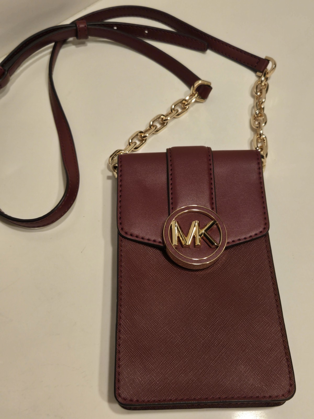 MICHAEL KORS Carmen Small Logo Smartphone Crossbody Bag (MULBERRY) 35T2GNMC5L-mu