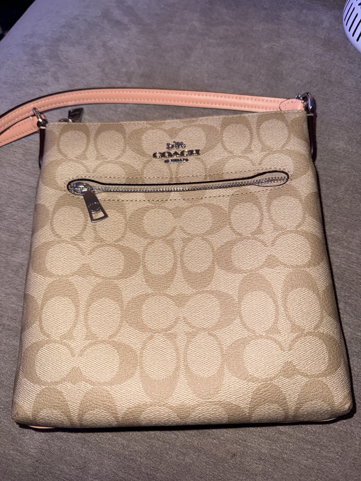 Coach Signature Logo Small Beige Crossbody Zip Bag w/ Detachable Strap Pockets