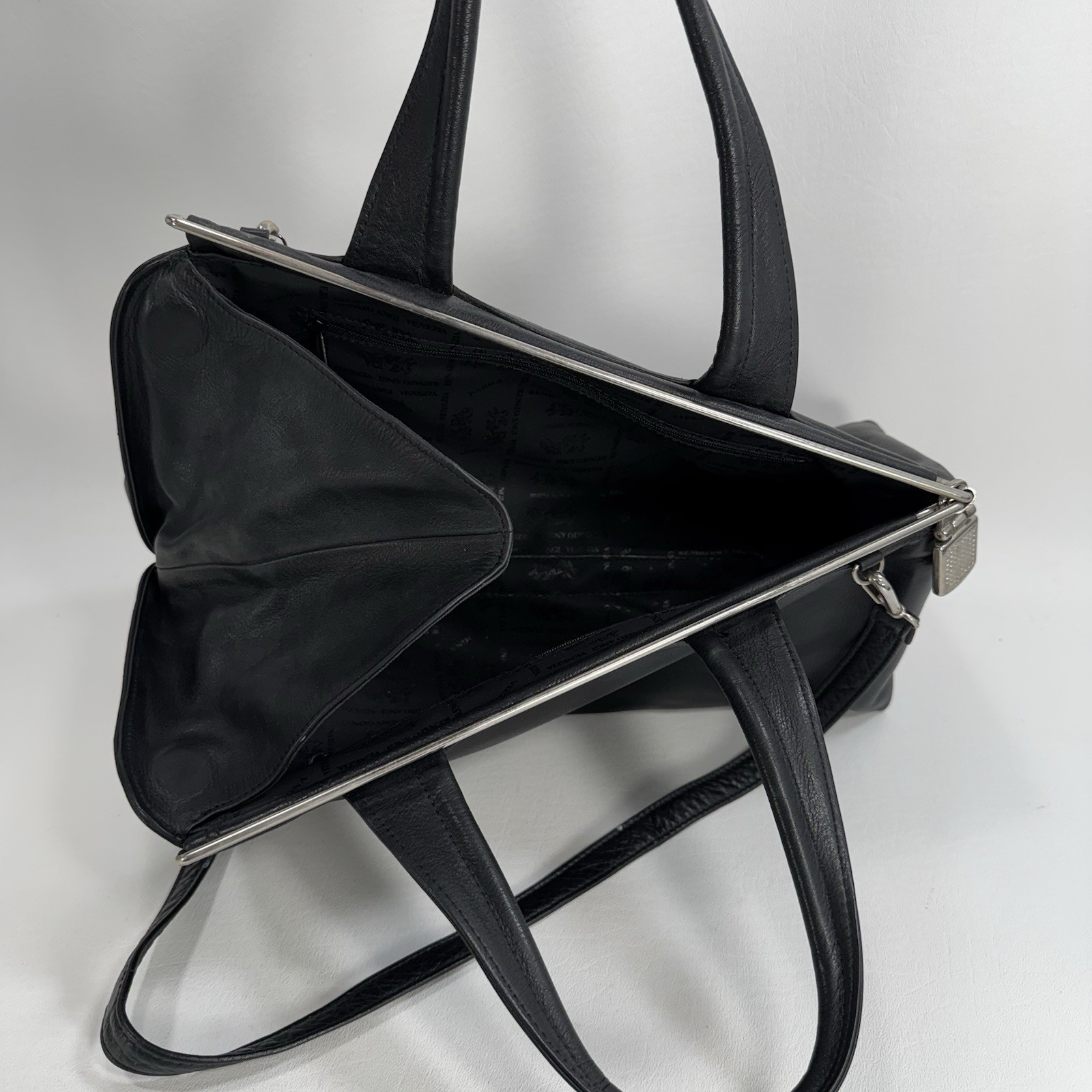 Renato Angi Venezia Black Leather Handbag Purse Rare Made in Italy w/ Strap