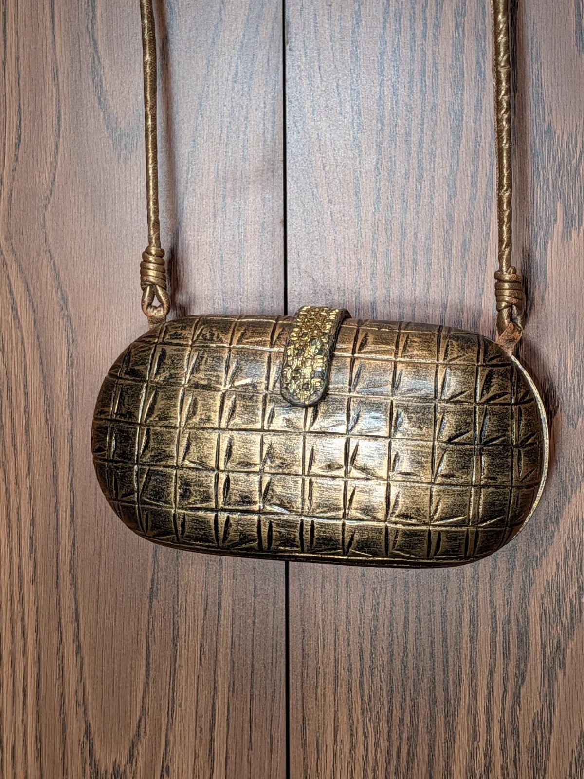 Timmy Woods Beverly Hills “Elizabeth/Louranne” Hand Carved Acacia Wood Clutch