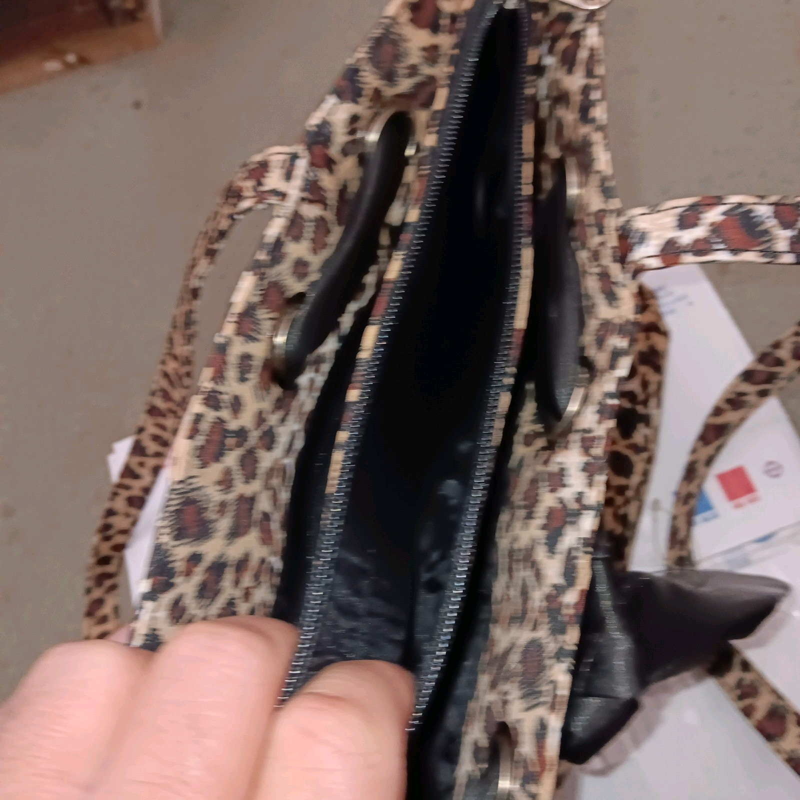 Rain Tech 100% Polyester Waterproof Leopard Print Handbag Purse 3 Department…