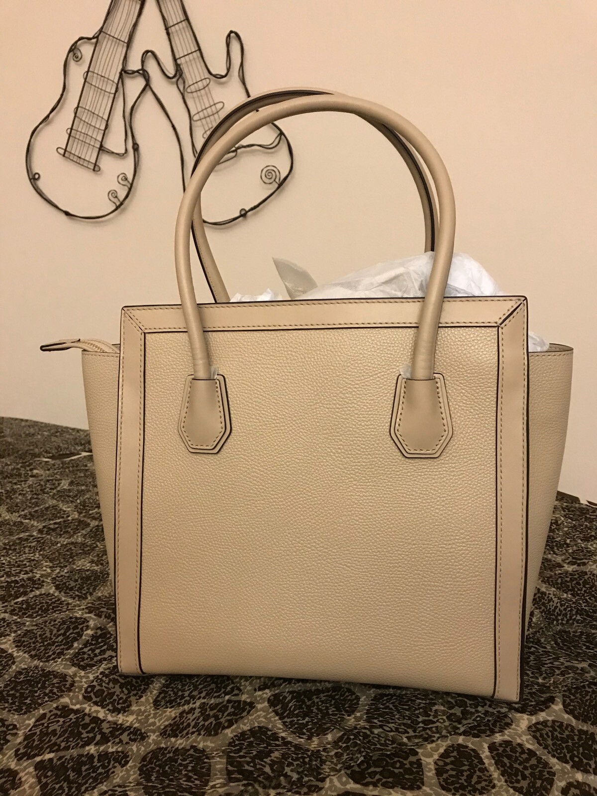 NWT Michael Kors Mercer Studio LG EW Leather Tote Oat/Gold MSRP$348 Authentic