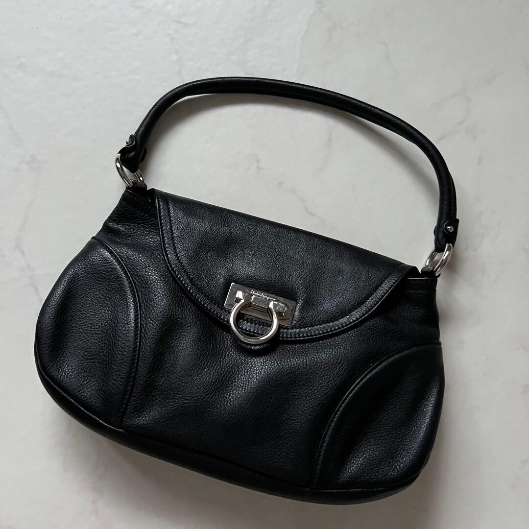 Salvatore Ferragamo Black Leather Gancini Shoulder Bag Flap Silver Hardware