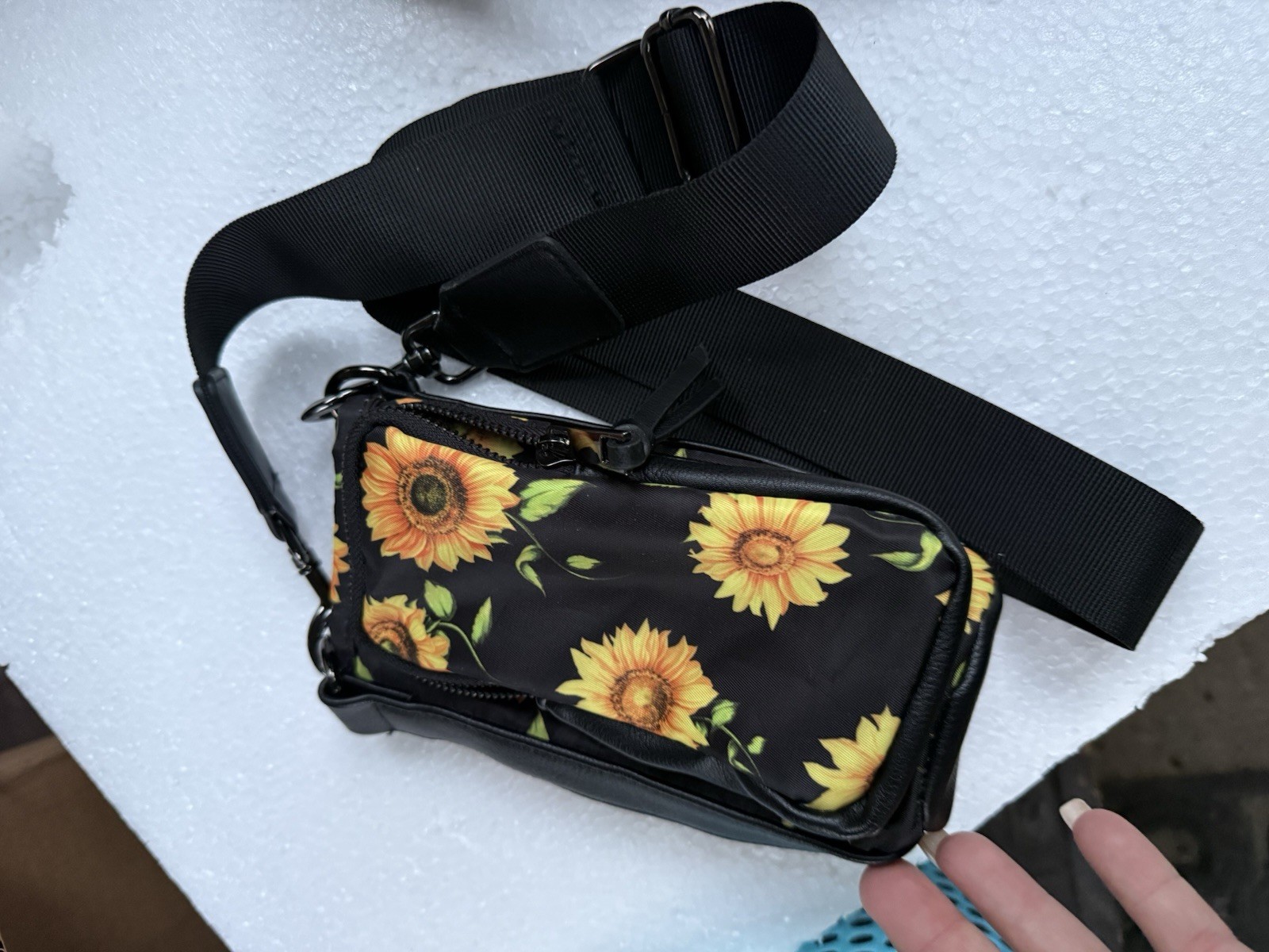 Sunflower Floral Small Crossbody Belt Bag Zip Pockets Detachable Strap