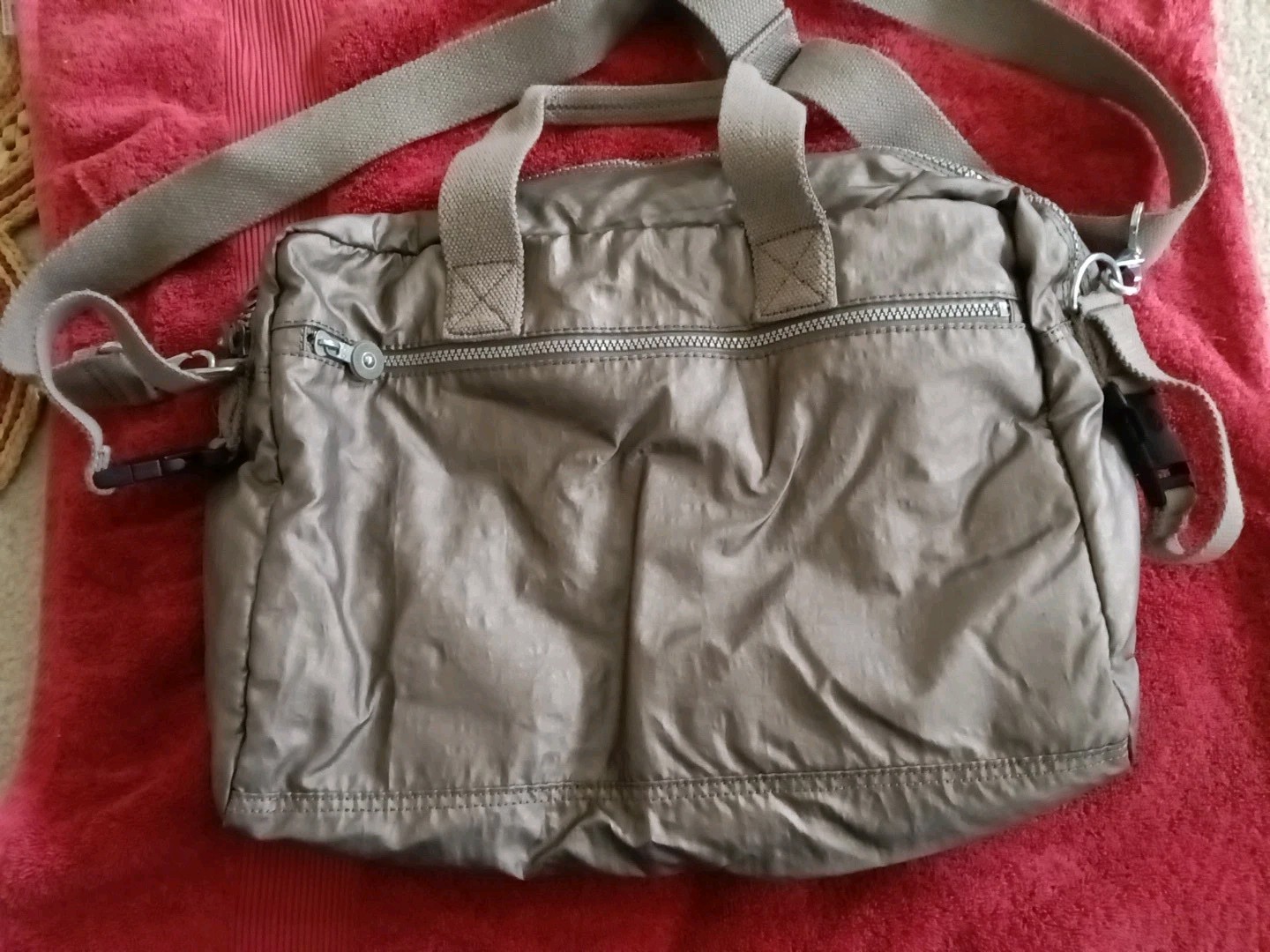 Kipling Dark Gray Metalic Messenger/Tote Bag 14×10″