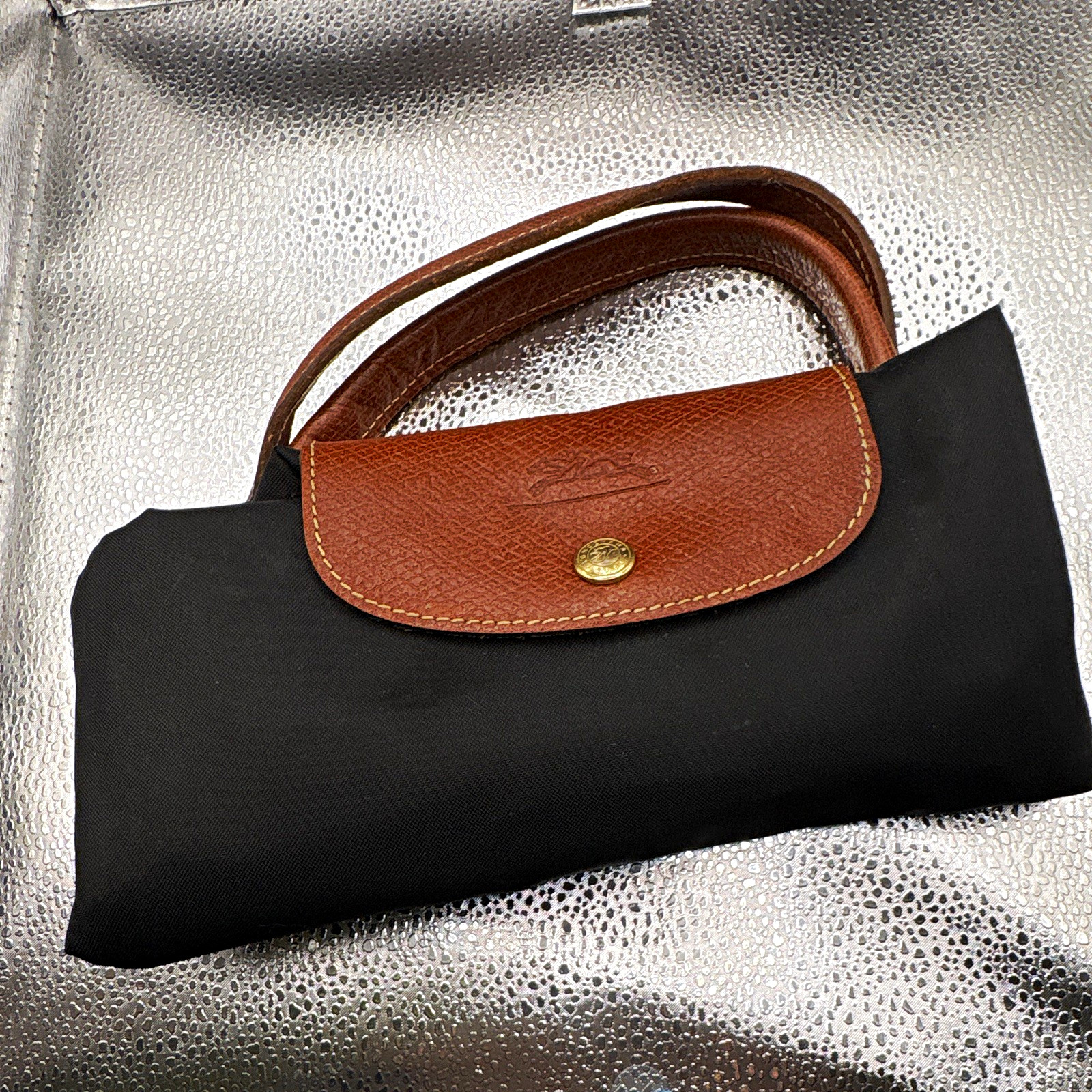 Longchamp Large Black Foldable Tote Brown Leather Trim Zip Snap Button Accent