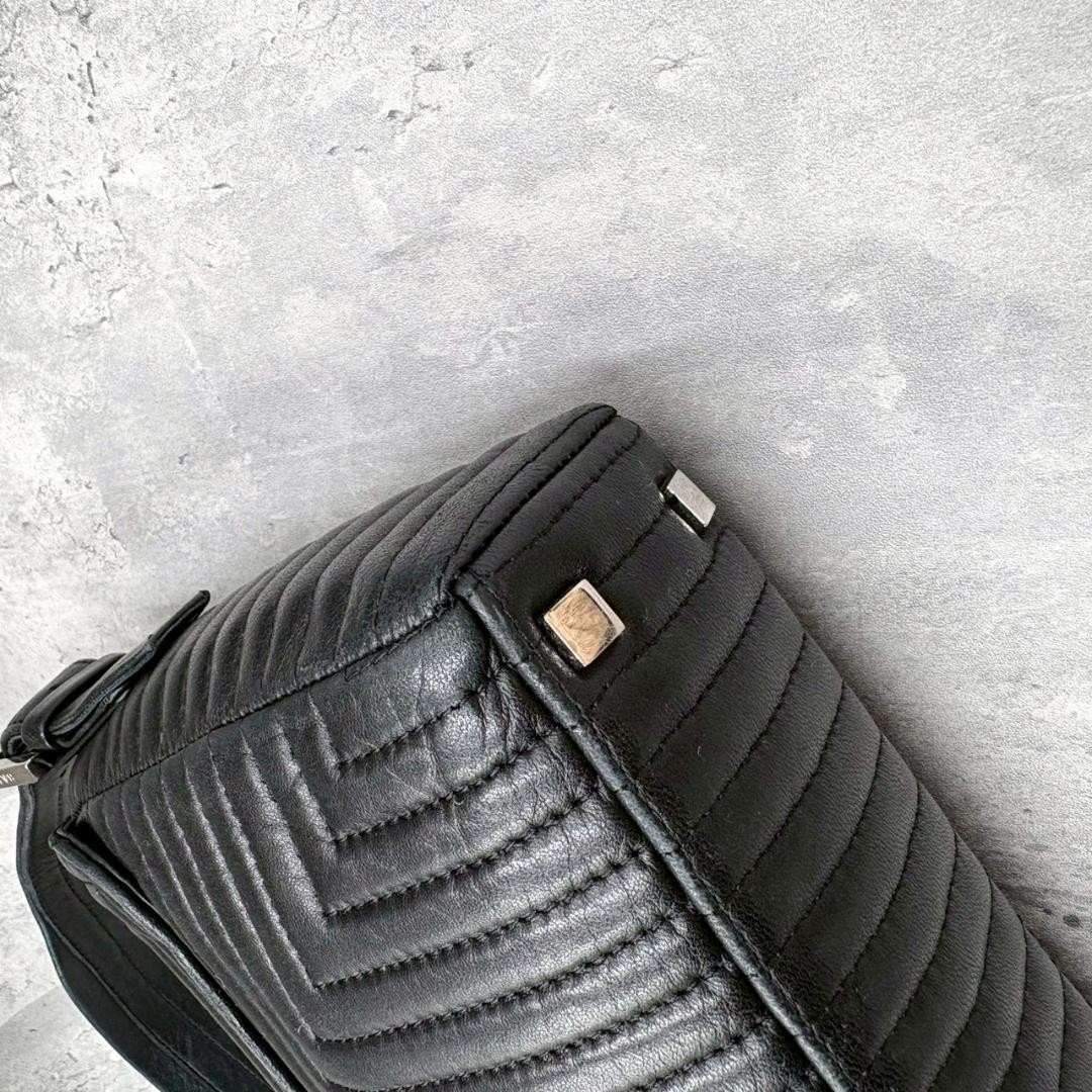 BALLY Quilted Bag Geometric Black Y2K 22a