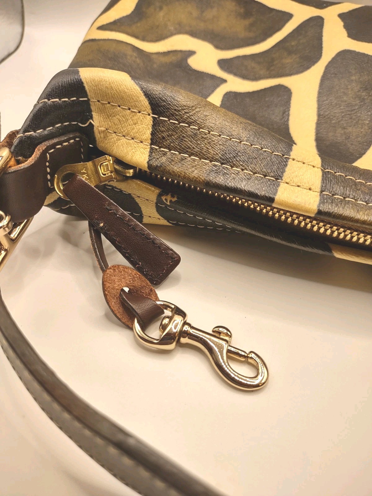Dooney & Bourke vintage brown giraffe print shoulder bag purse w/ red interior