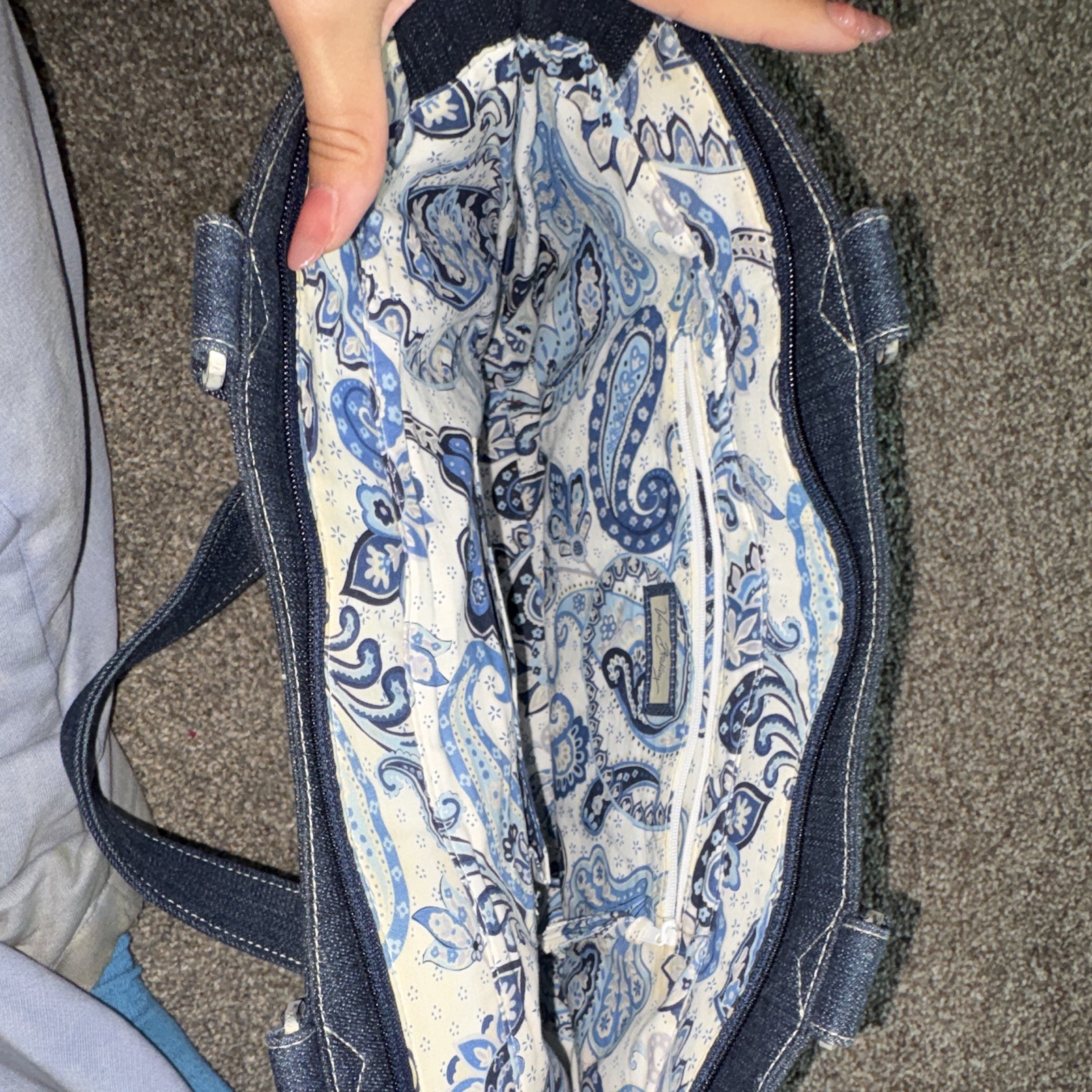 Vera Bradley Blue Quilted Tote Bag Zip Top Lined Inner Pockets Paisley