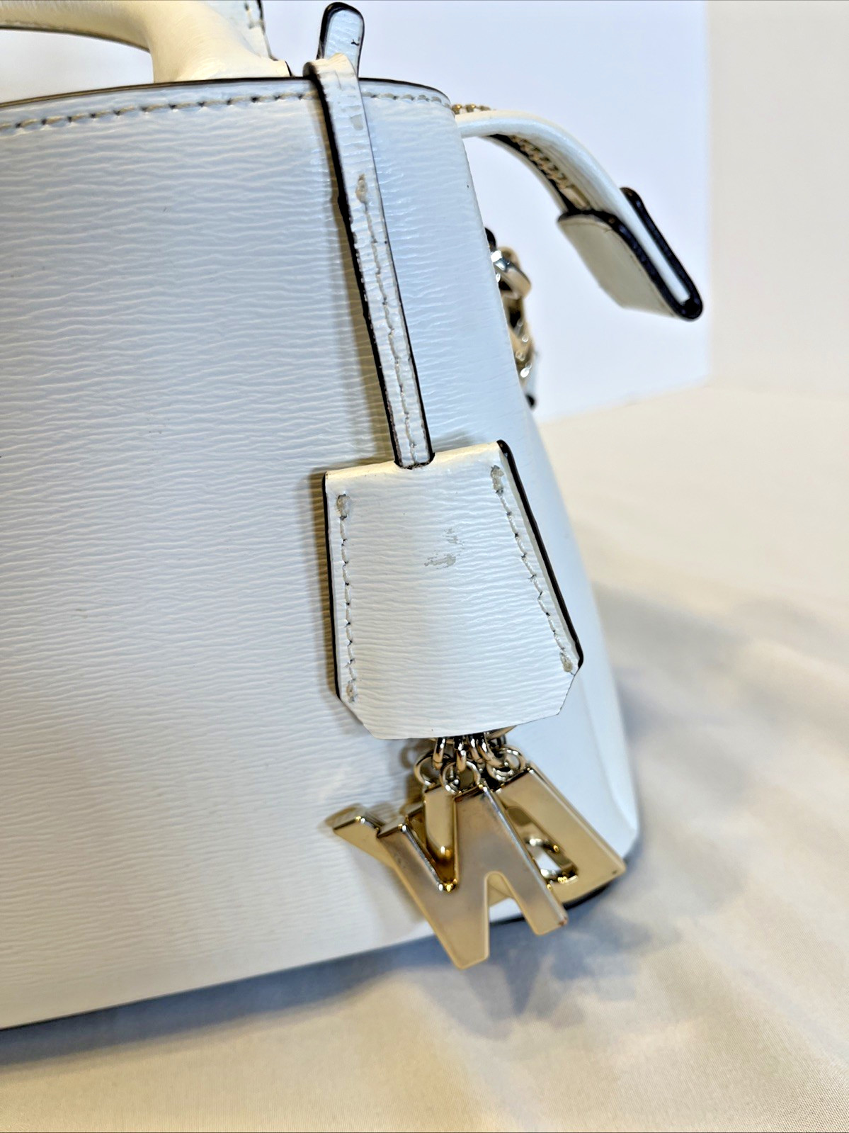 DKNY Ivory Leather Paige Bag Satchel Crossbody Zip Shut 8.5×6 Inch Purse Handbag