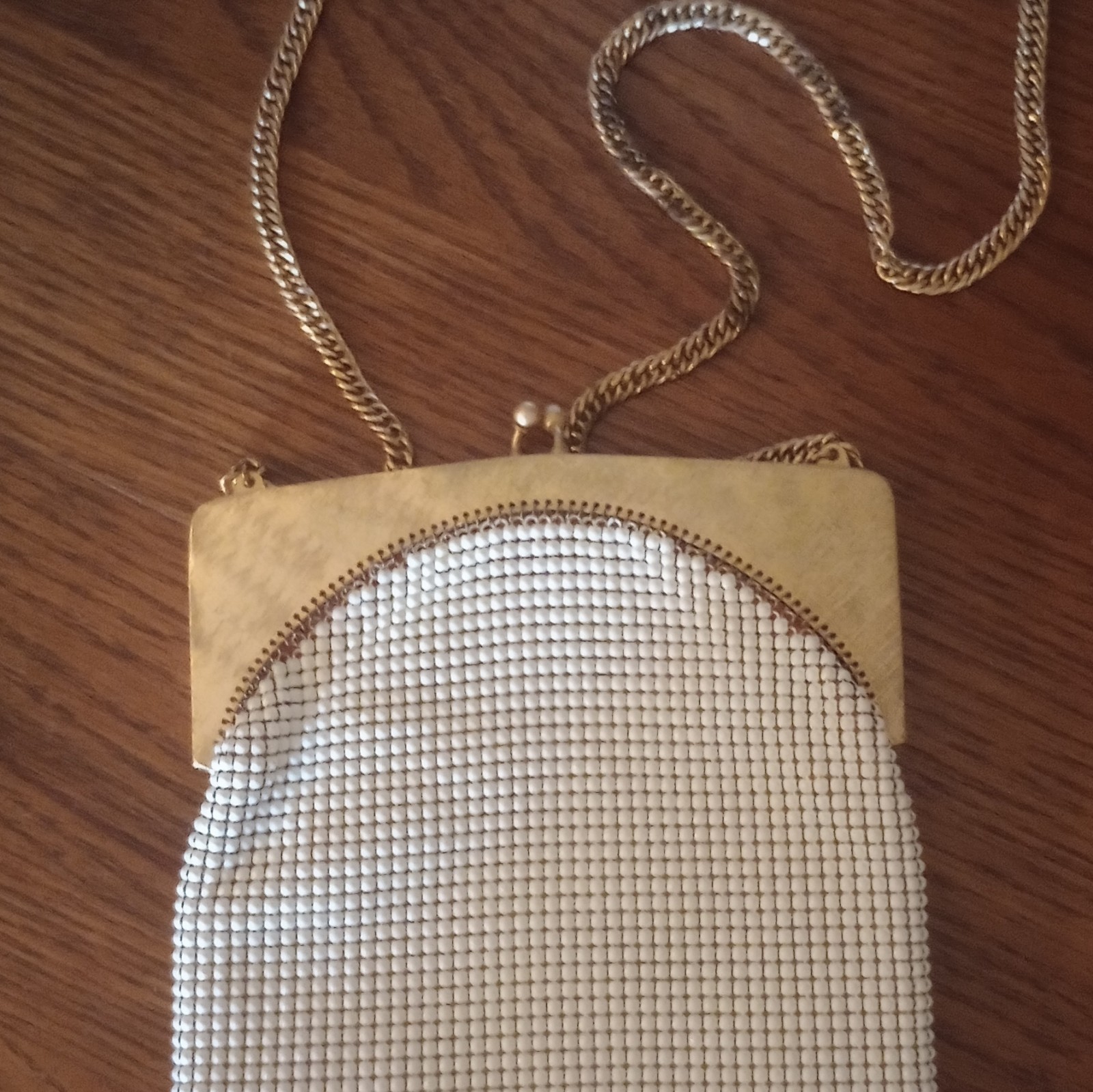 Whiting & Davis Silver Mesh Clutch Gold Frame Blush Lining Chain Strap