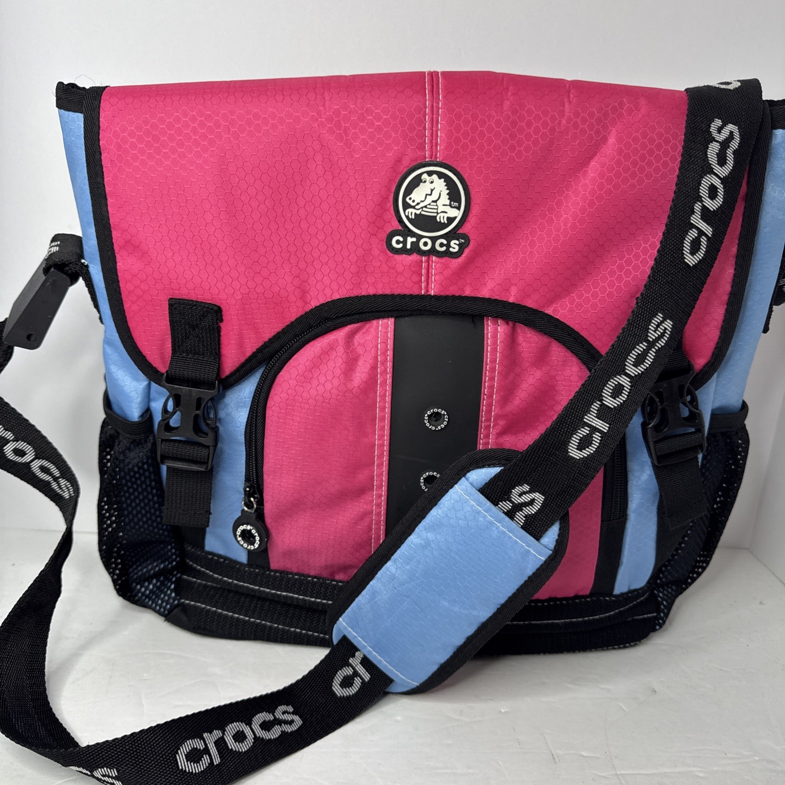 Crocs Laptop iPad Messenger Bag Tote Pink Blue 14” X 5 X 12”