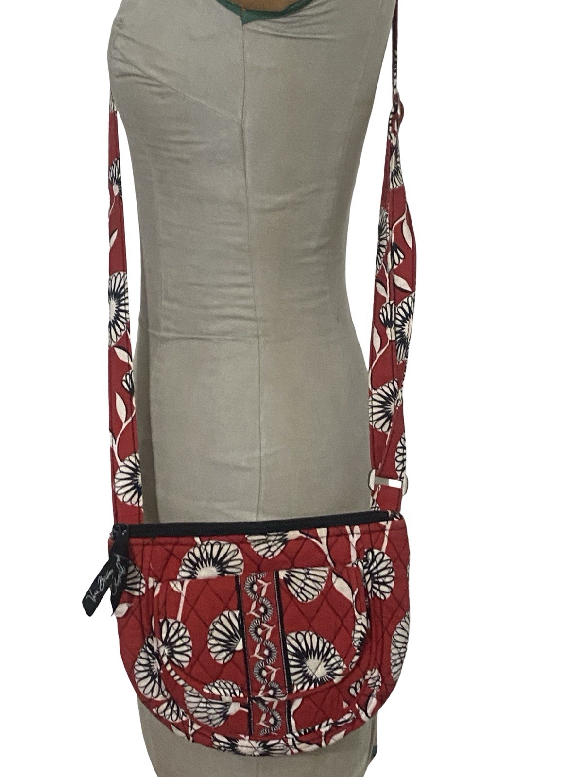 Vera Bradley Deco Daisy Hipster Crossbody Flap Shoulder Bag Red White Black
