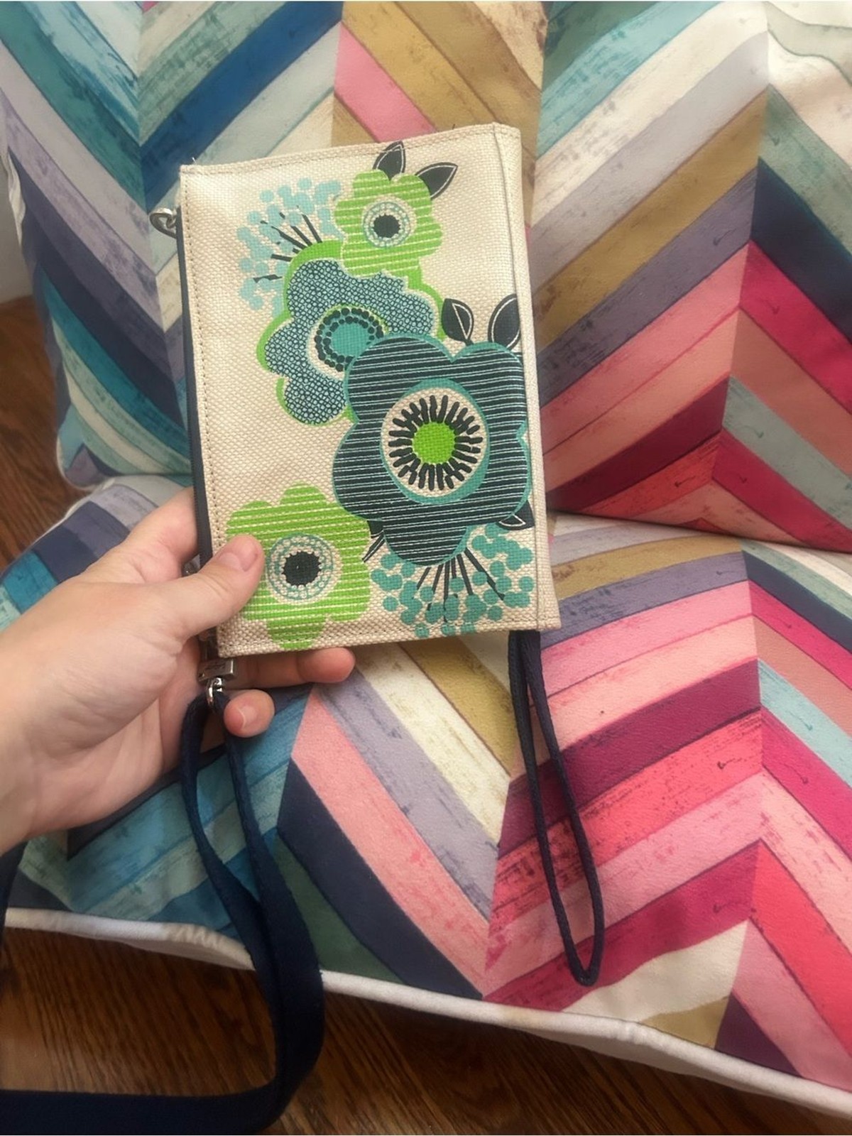 Thirty-One Floral Canvas Crossbody Wallet Purse Organizer Phone Bag Blue Green