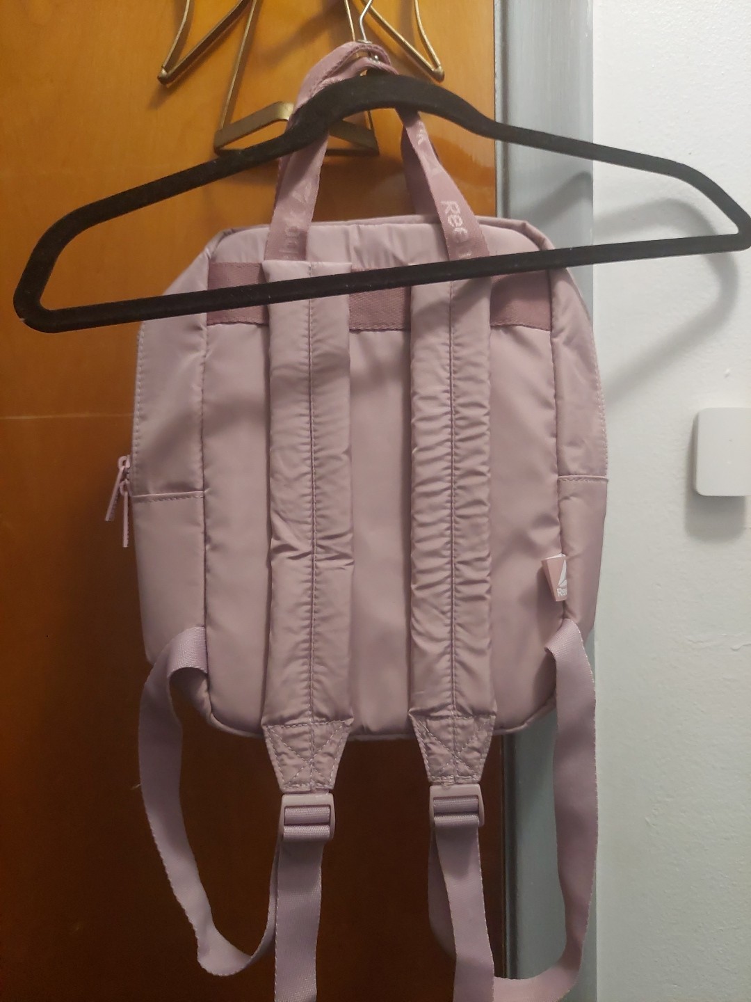 Reebok Smalk Mauve Pink Purple Zipper Close Backpack About 12x9x4