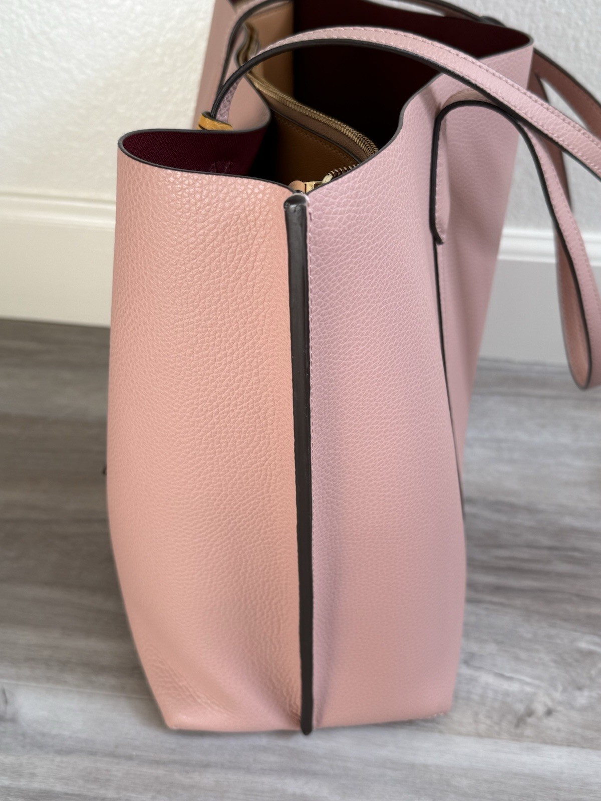 Tory Burch Perry Triple Large Compartment Bag Pebbled Light Pink