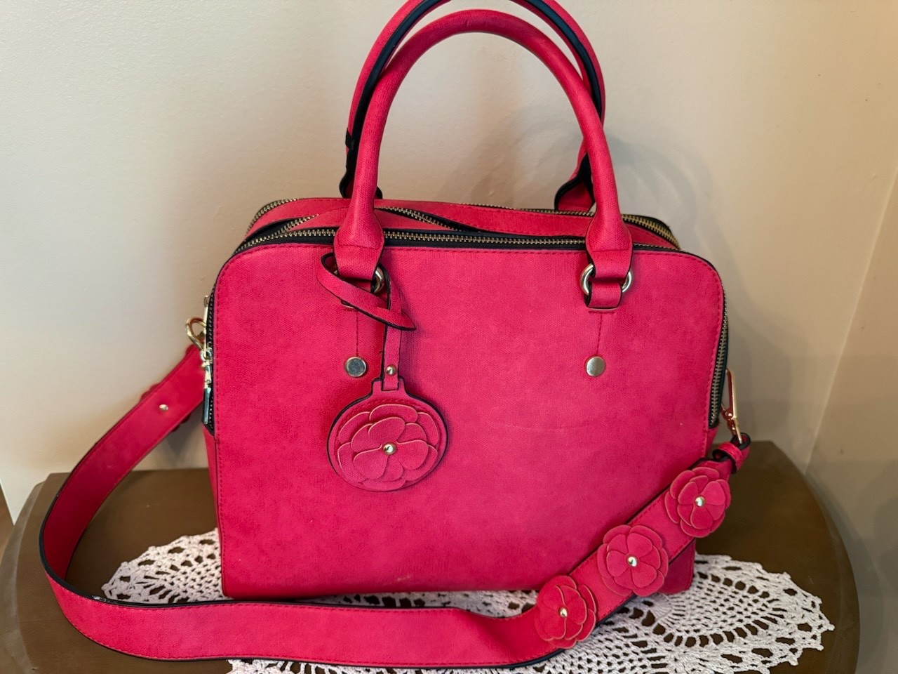 La Terre Fashion Limited Handbag Lead-Safe Vegan “Red”