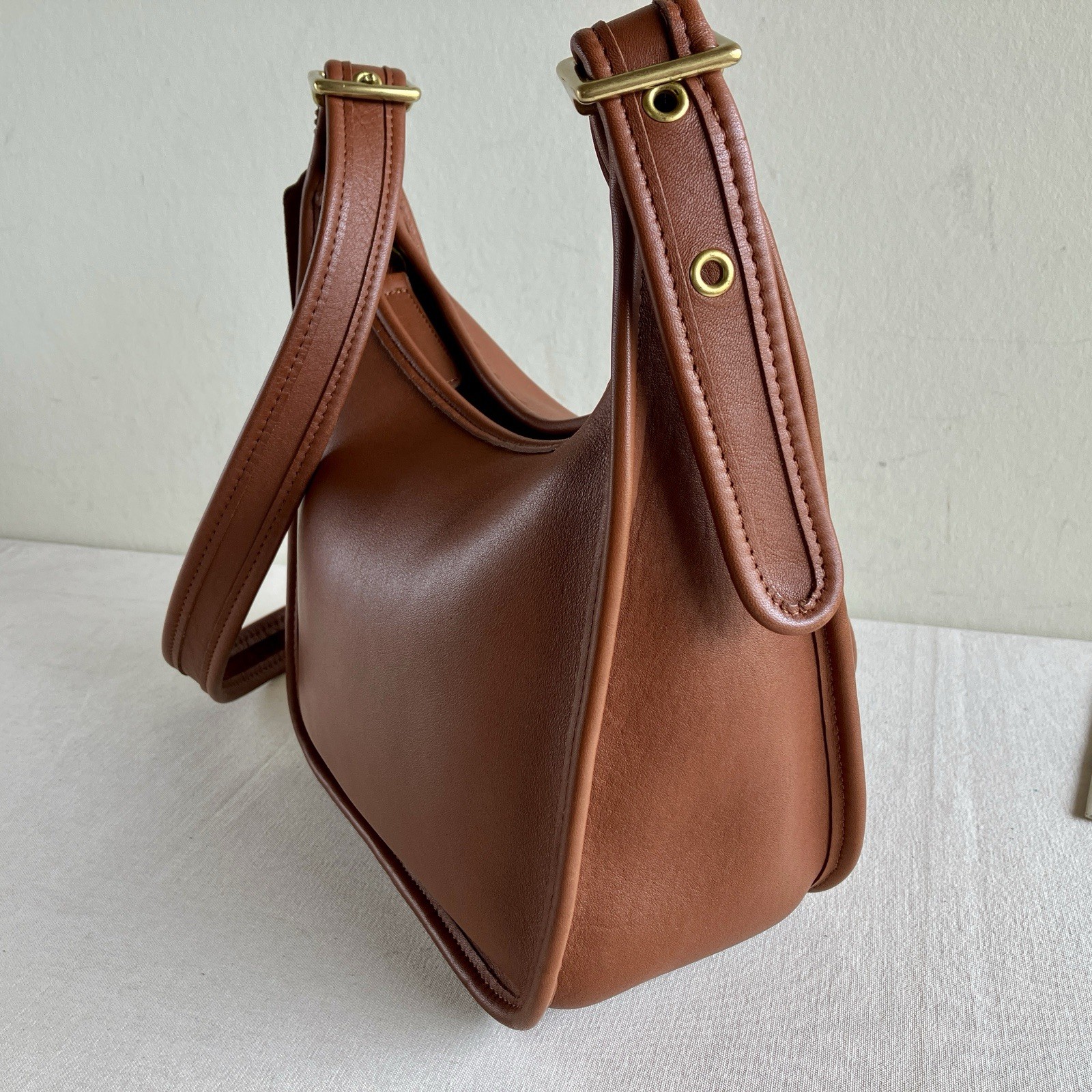 Vintage Coach Janice’s Legacy 9950 British Tan Brown Leather Shoulder Bag USA