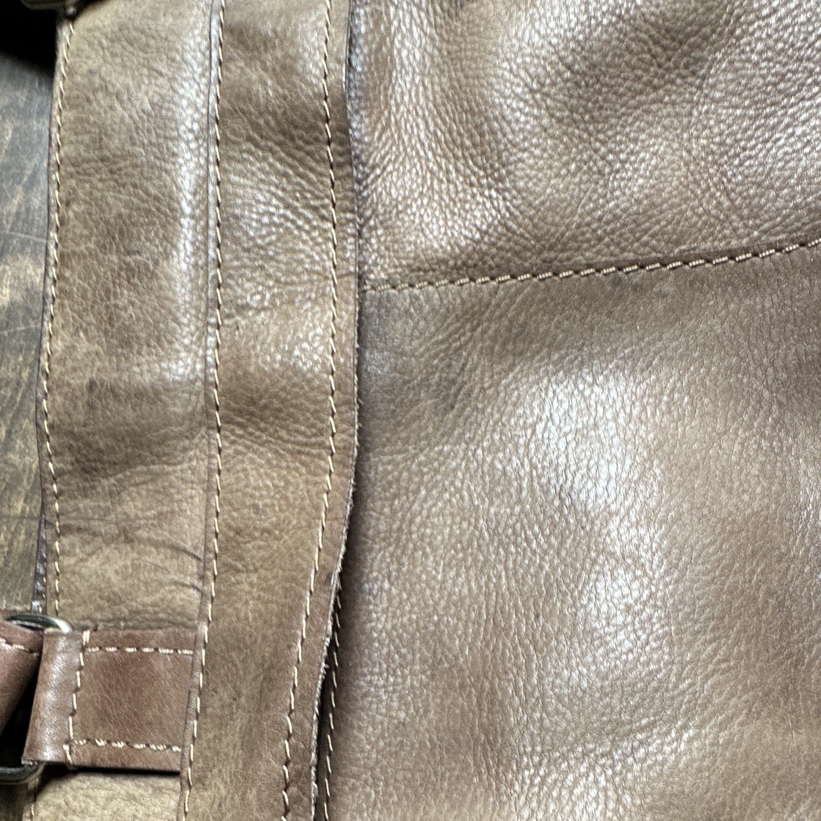 Wilsons Leather Medium Brown Shoulder Bag Zip/Magnetic Pockets VINTAGE