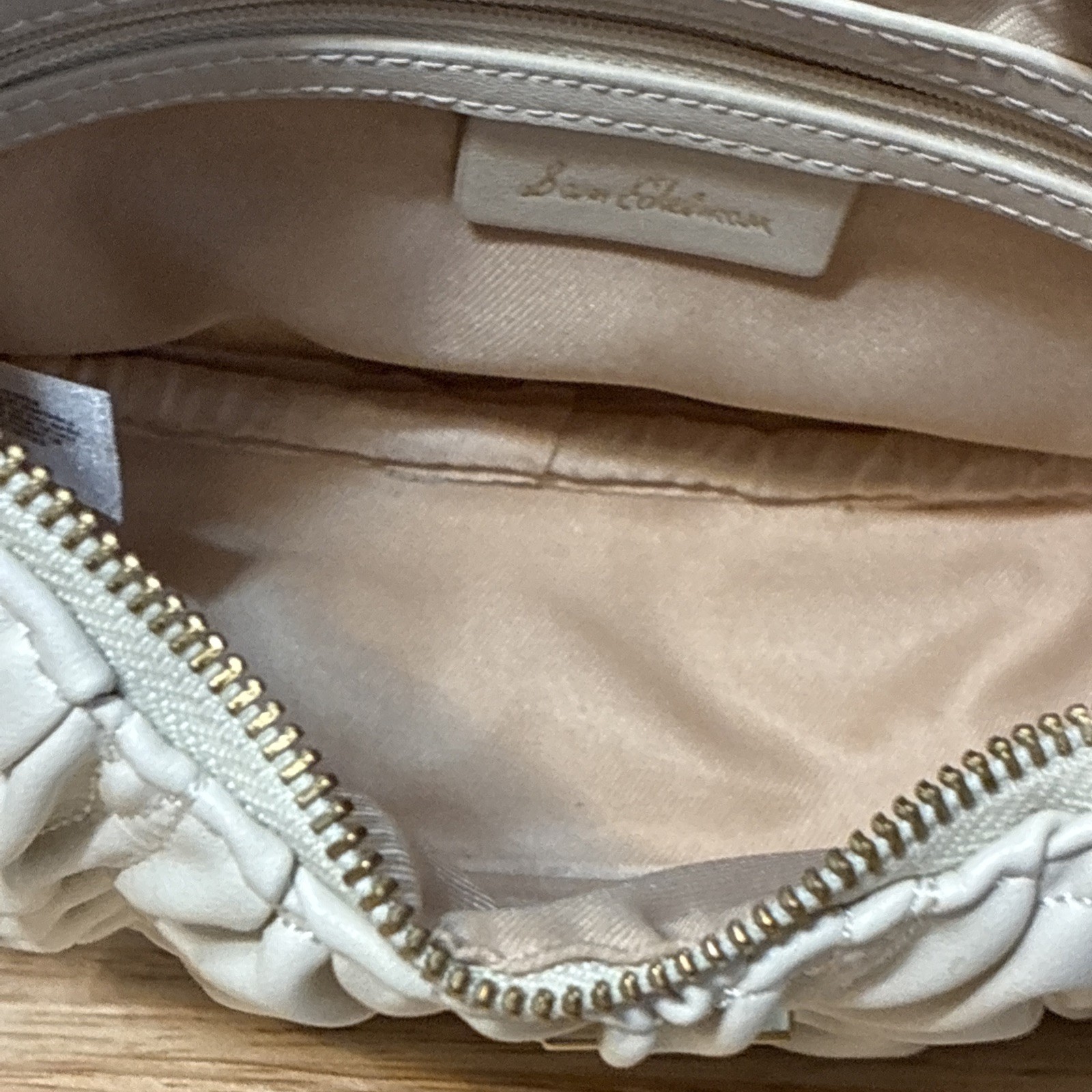 EUC Sam Edelman “Ari” Quilted Leather Small 10″ Handbag Ivory