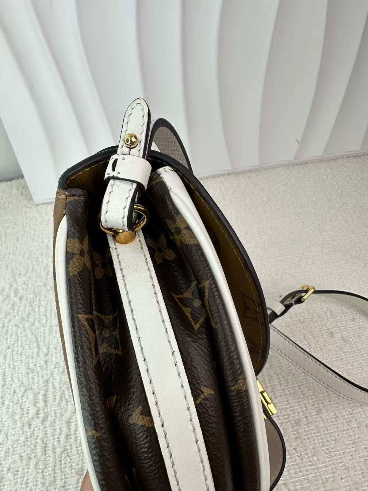 Louis Vuitton Lock It PM Monogram White Calfskin Saddle Crossbody Bag Gold LV