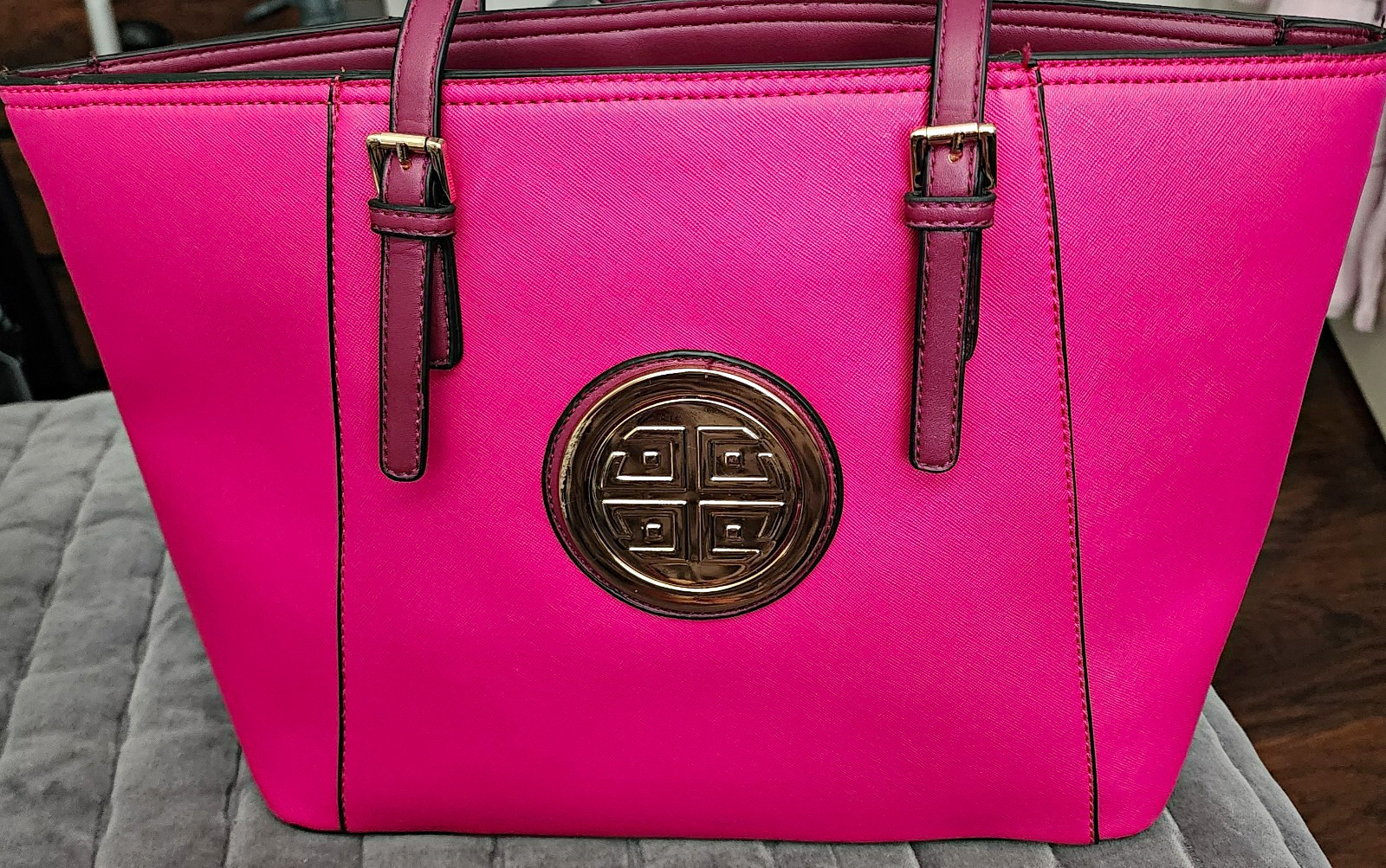 Givenchy Pink Medium Tote Bag Zip Top Gold Logo Medallion Pockets Lined