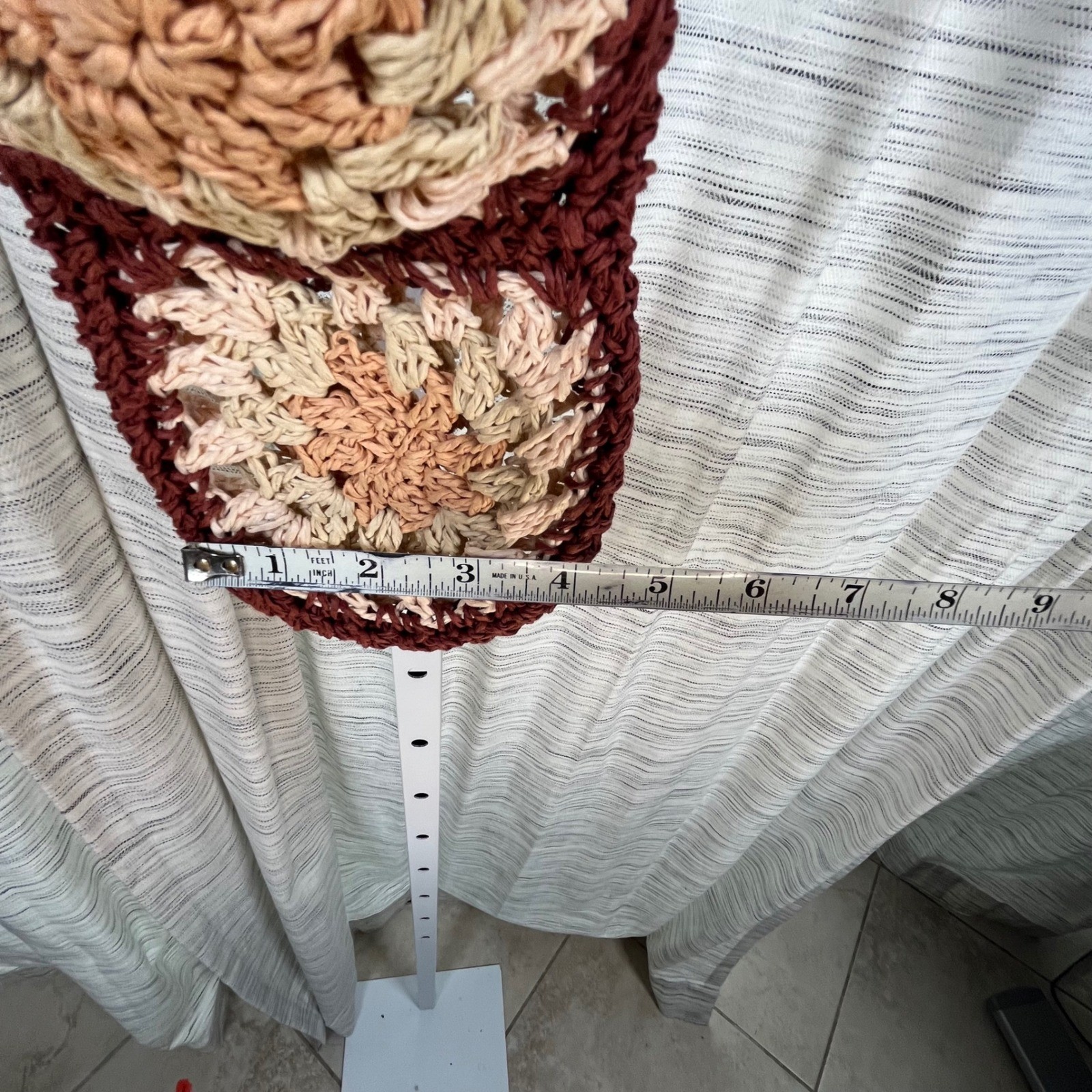 Lucky Brand Crochet Granny Square Crossbody Bag Burgundy Cream Boho Tassel Pouch