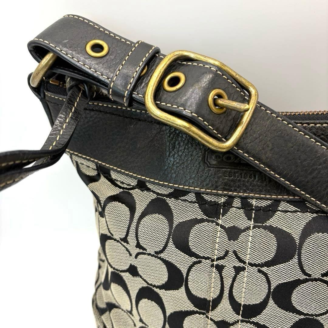 COACH Shoulder Signature Shoulder Bag Standard Size Duffle Black with Dust Bag