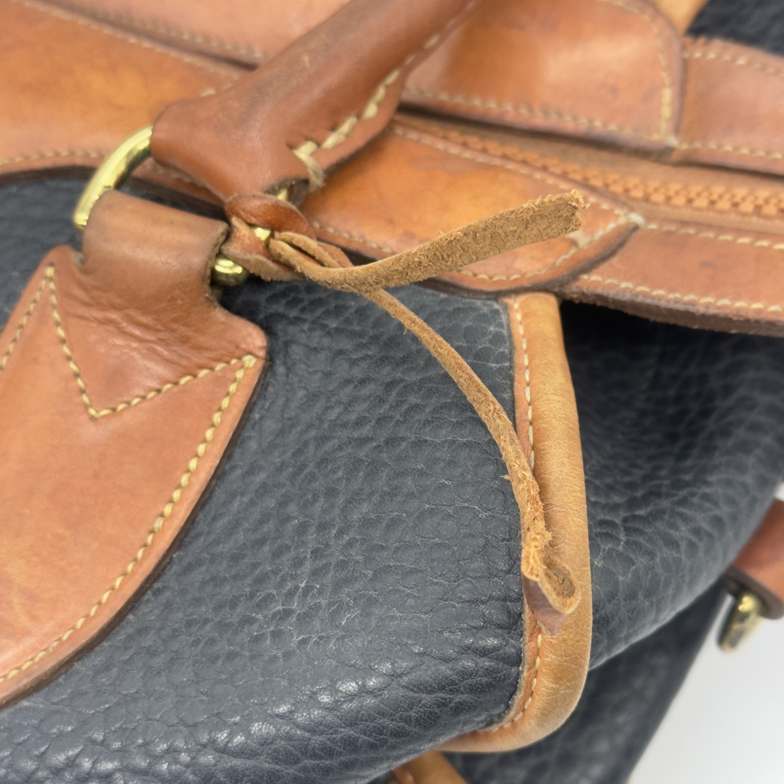 Vtg Dooney & Bourke Gladstone Satchel Black Tan Leather Lock Bag Heritage