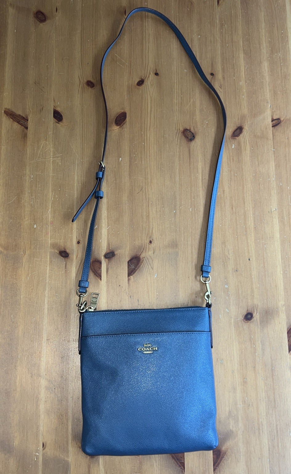 Coach Kitt 41320 Crossbody Messenger Bag Deep Blue Crossgrain Leather 7.75”