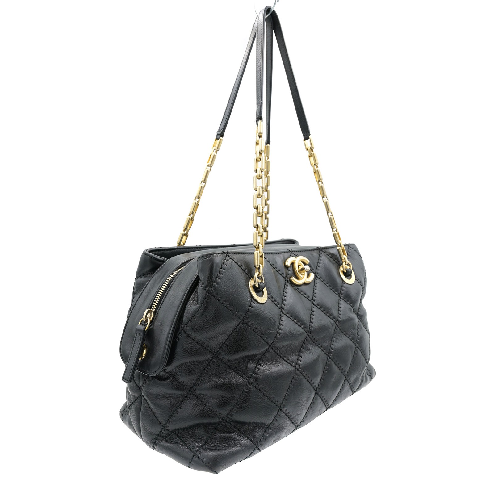 Chanel Medium Retro Chain Tote in Black Quilted Leather w/ CC Turn lock