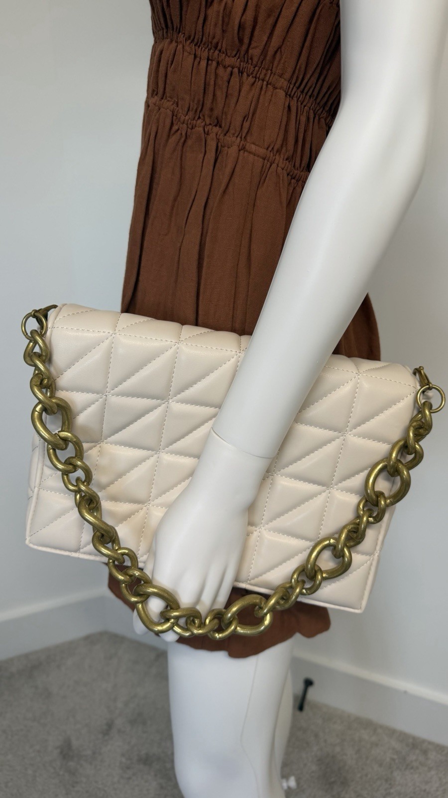 Zara Off White Quilted Chain Shoulder Bag NWT Gold Chain Large