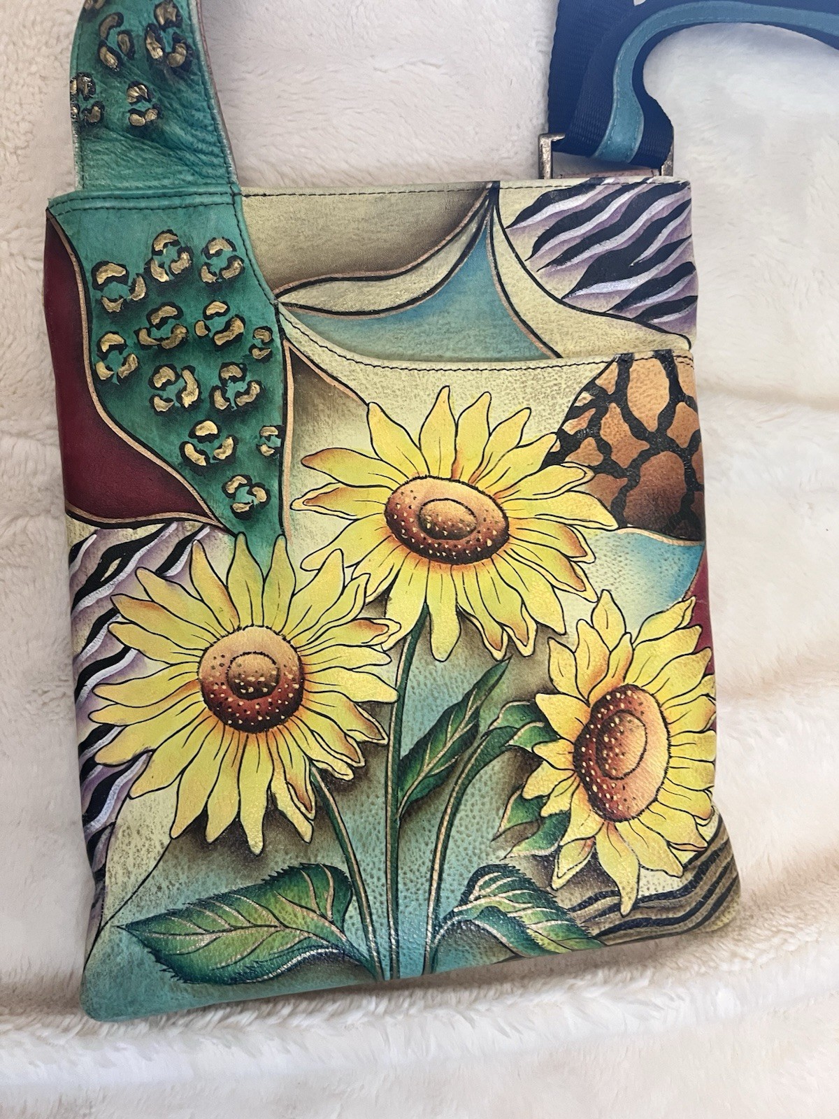 Aruschika Hand‑Painted Genuine Leather Sunflower Bag — Boho Art Purse