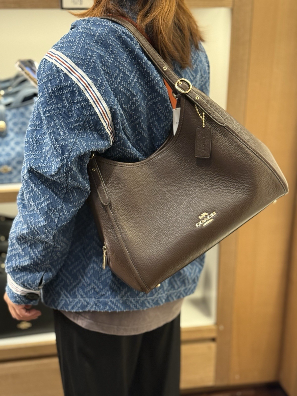 Coach Erin Shoulder Bag In pebble Leather In Gold/Maple CAQ86 NWT
