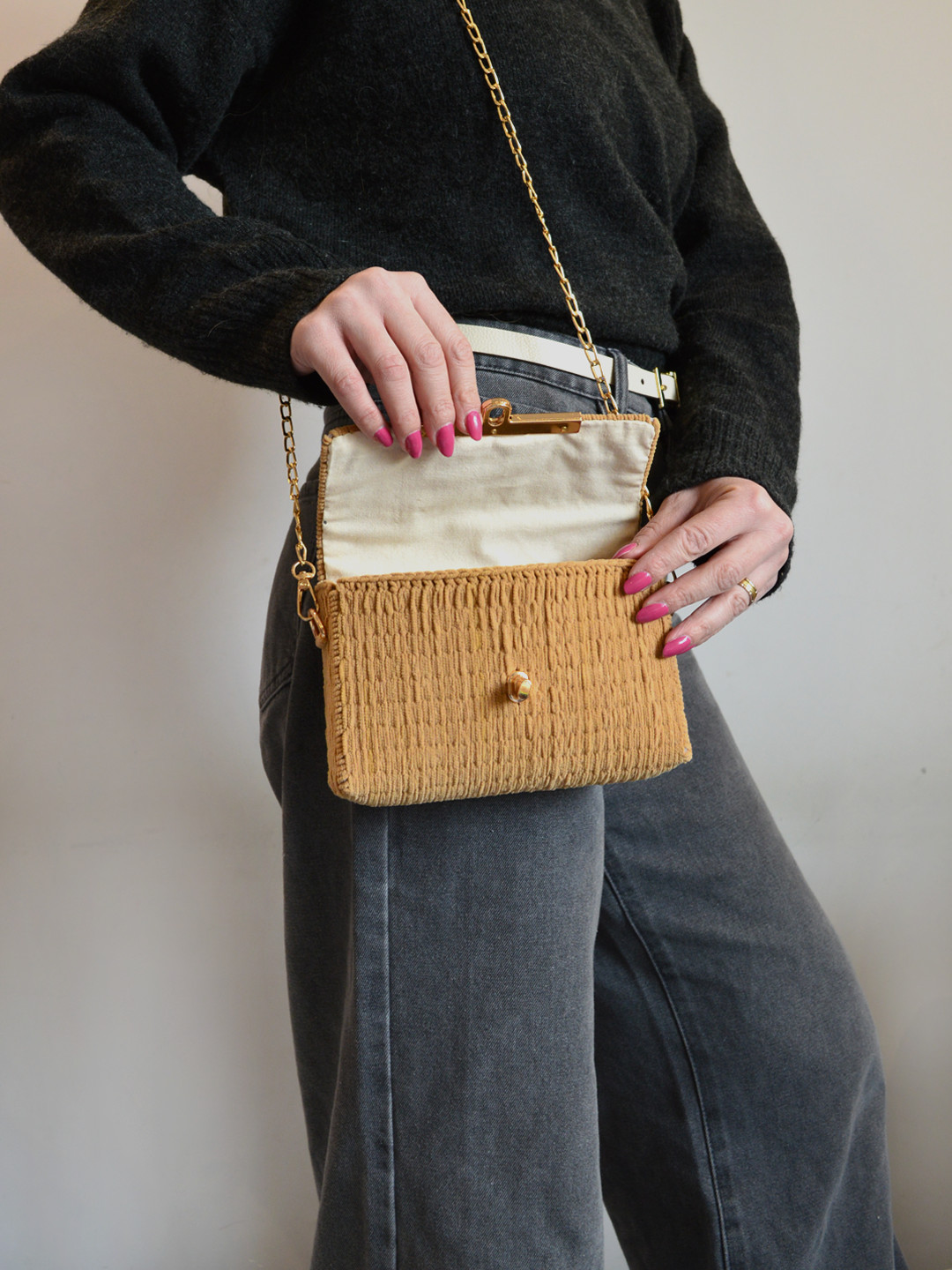 NAYHANDMADE Crochet on Plastic Canvas – Bag in Chevron Pattern