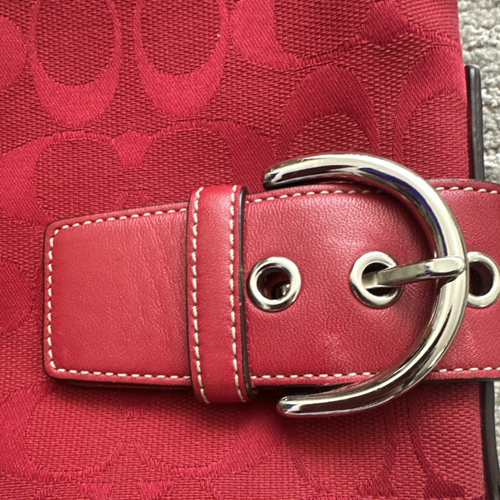 Coach Red Signature C Logo Shoulder Bag Zip Closure Silver Hardware w/ Pouch