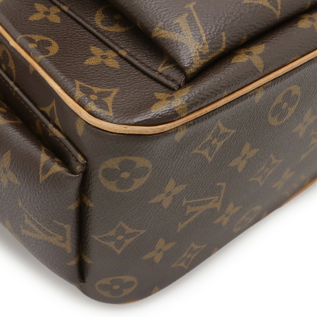 Louis Vuitton Monogram Handbag – DUTY FREE