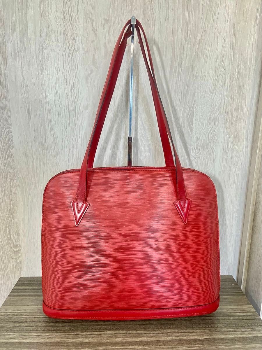 LOUIS VUITTON Bag: Epi Lussac M52287 Red W41H30D12cm w/o accessories;
