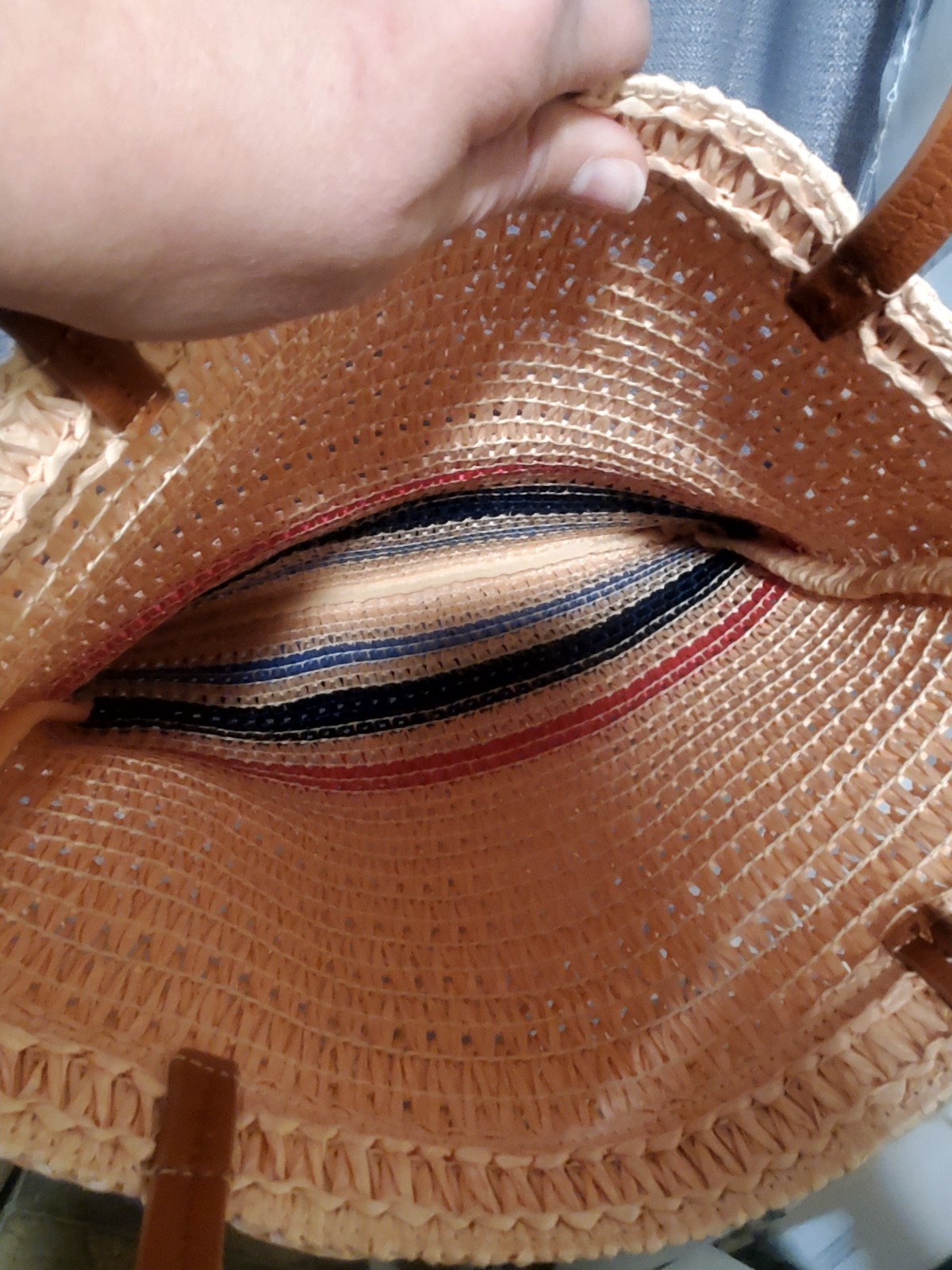 Summer Bag Universal Thread New W/Tags Not Lined No Closure