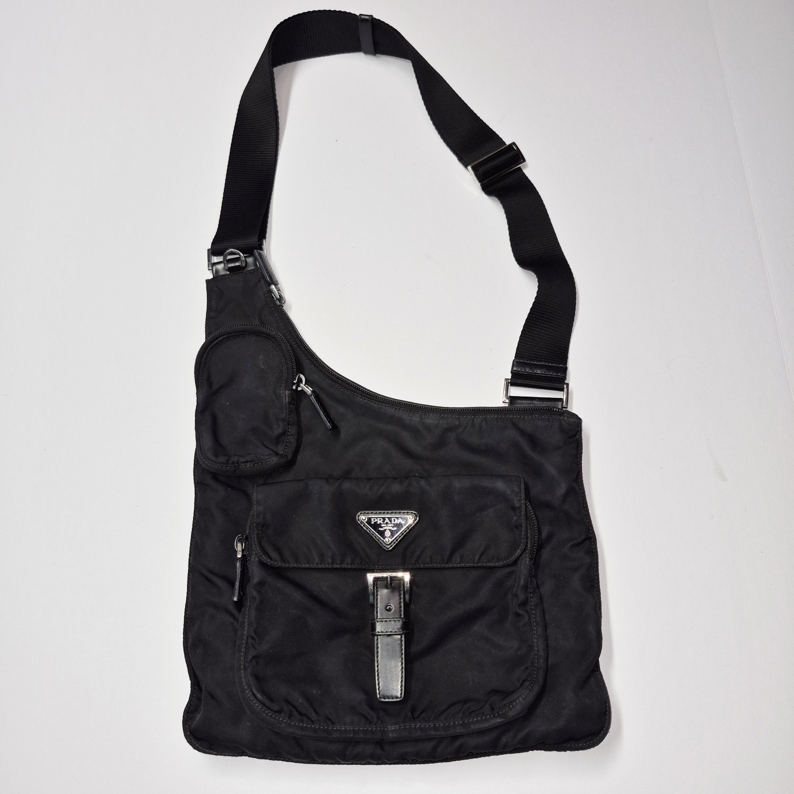 VTG PRADA Black Tessuto Nylon Technical Messenger Bag Multi Pocket Crossbody Y2K