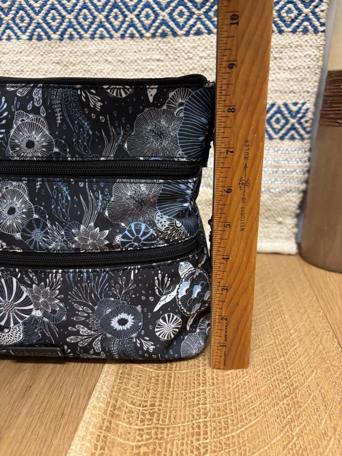 Sakroots Artist Circle Basic Crossbody bag Midnight Seascape