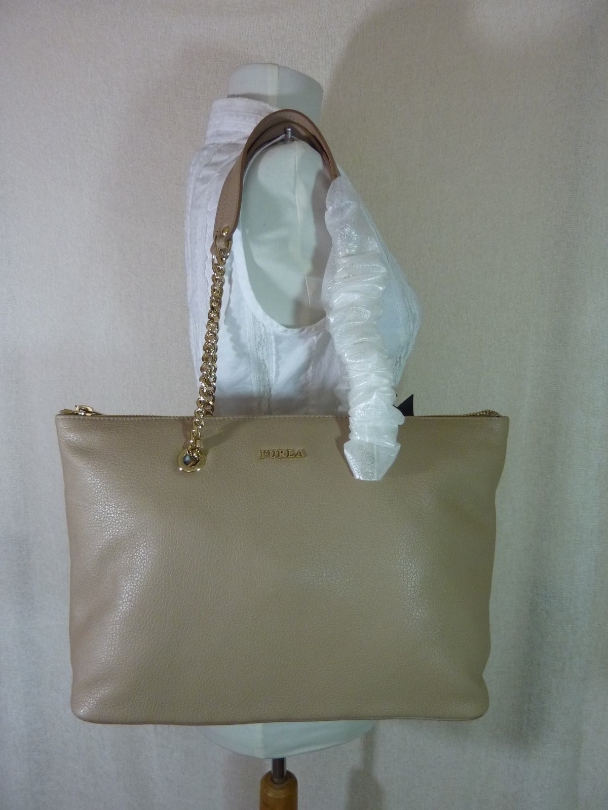 NWT FURLA Luna Beige Pebbled Leather Julia Chain EW Tote Bag $428