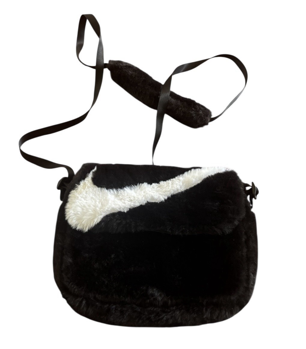 Nike Futura 365 Crossbody Bag Black And White