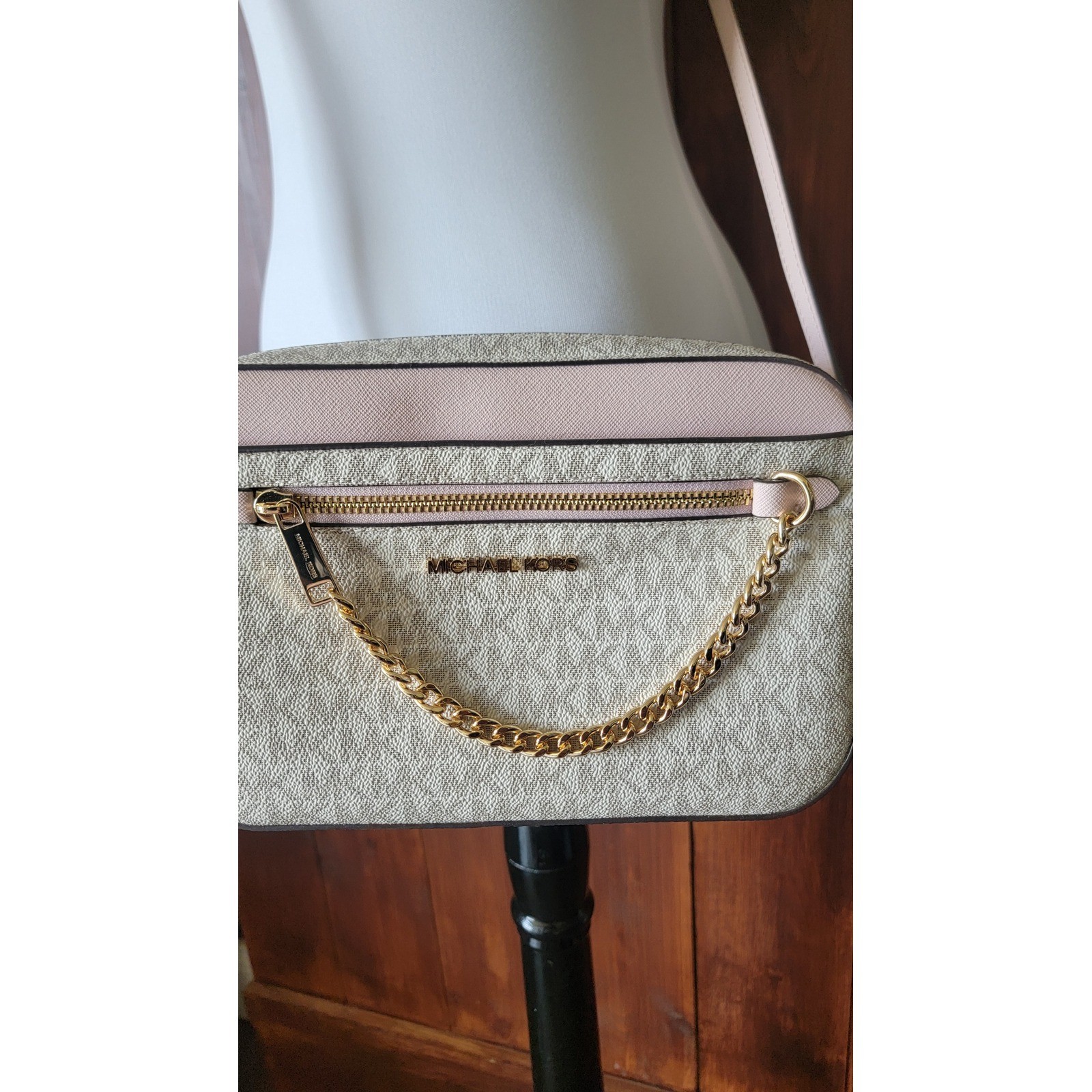 Michael Kors Jet Set Large Zip Chain Crossbody Bag Vanilla Powder Blush Logo