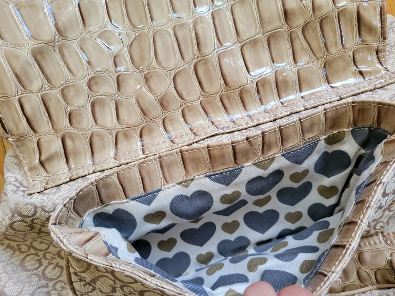 Guess Purse Faux Croc G Logo Beige Tan Rhinestones Y2K Retro FLAW* SEE PIC READ