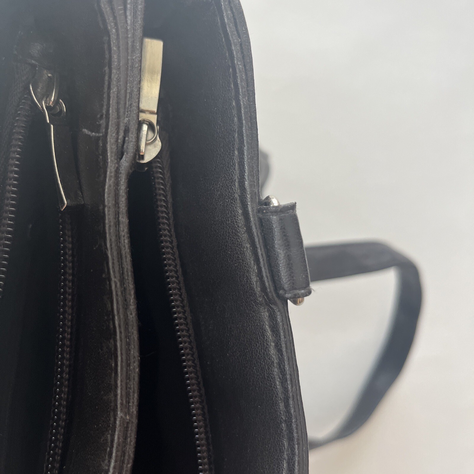 Woman’s Handbag Black Purse No Name