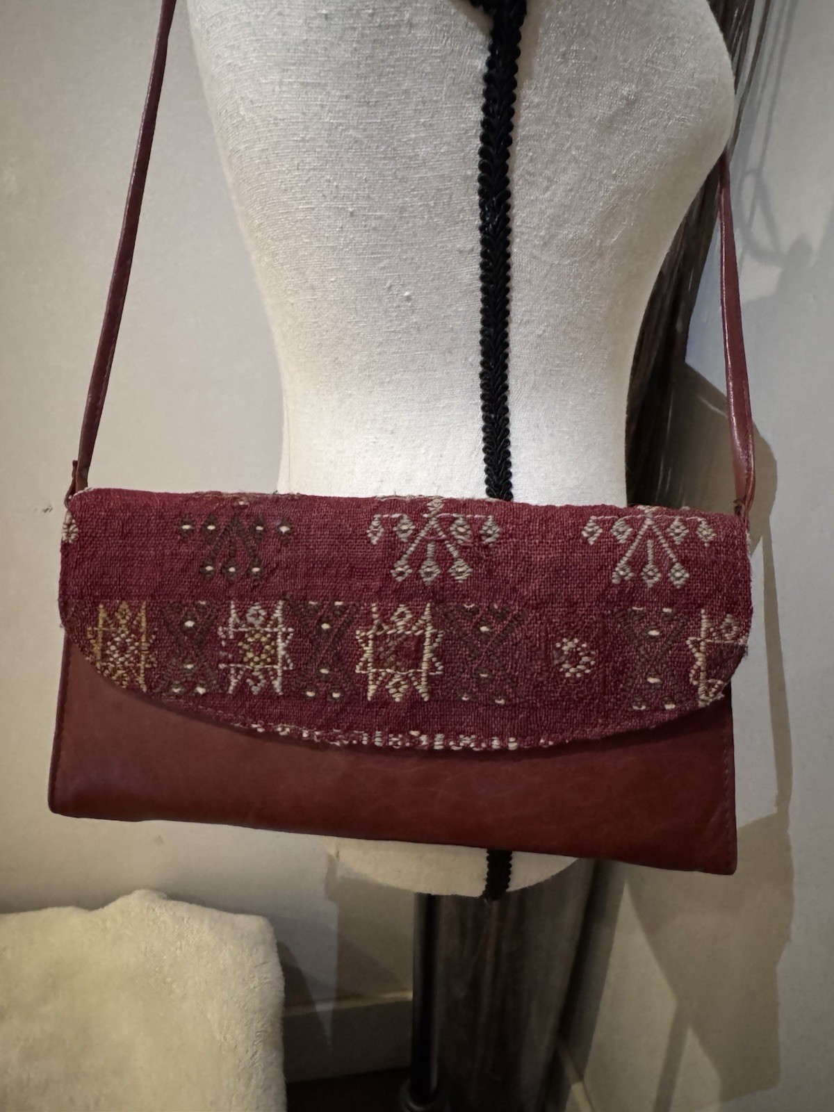 Burgundy Geometric Crossbody Bag Magnetic Flap Lined Inner Pockets Brass